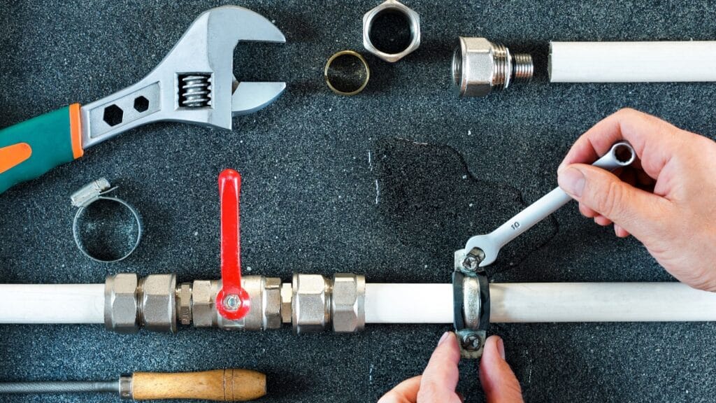 Plumbing tools and pipe fittings for Monterey, California plumbing repairs